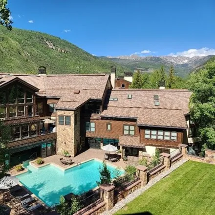Image 1 - 600 Vail Valley Drive, Vail, CO 81657, USA - Condo for sale