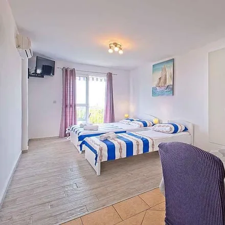 Rent this 1 bed apartment on Beach Bar Mlini in Šetalište Tonija Petrića, 21450 Grad Hvar