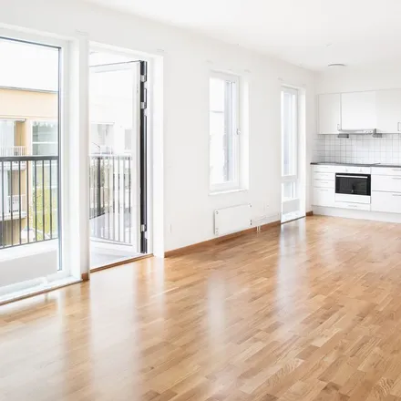 Rent this 3 bed apartment on Tomtebo in Näckens väg 19, 907 53 Umeå