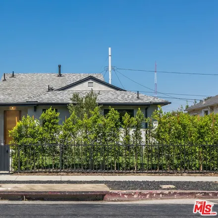 Buy this 4 bed house on 3941 Buckingham Road in Los Angeles, CA 90008