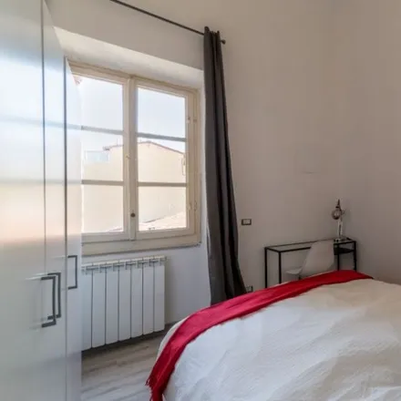 Rent this 7 bed room on Via Giotto in 37, 50121 Florence FI