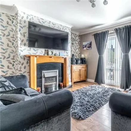 Image 2 - Easterly Road Hollin Park Mount, Easterly Road, Leeds, LS8 3AT, United Kingdom - Townhouse for sale