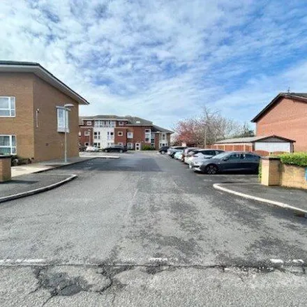 Image 2 - Frobisher Drive, Lytham St Annes, FY8 2TA, United Kingdom - Apartment for rent