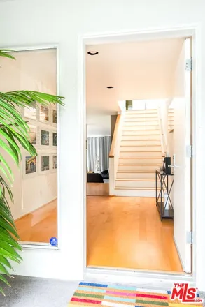 Image 3 - 610 Harbor Street, Los Angeles, CA 90291, USA - Townhouse for sale