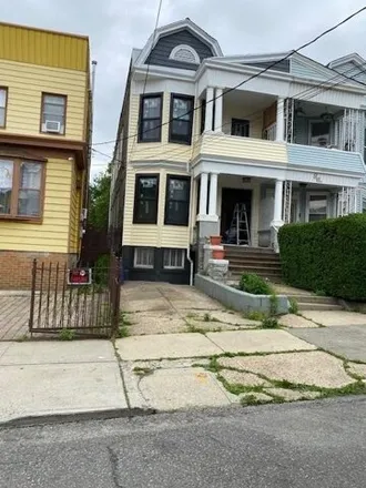 Rent this 3 bed house on 86 Boyd Avenue in West Bergen, Jersey City