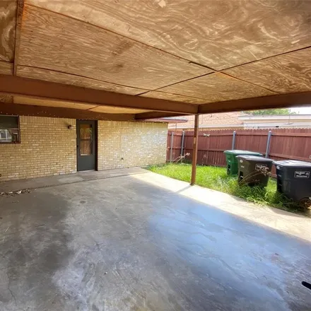 Image 6 - 5301 South Drive, Fort Worth, TX 76133, USA - Duplex for sale