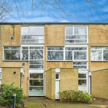 Buy this 4 bed townhouse on Weymede in Byfleet, KT14 7DJ