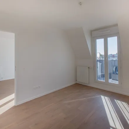 Rent this 3 bed apartment on 4 Avenue Jean Richard Bloch in 93150 Le Blanc-Mesnil, France
