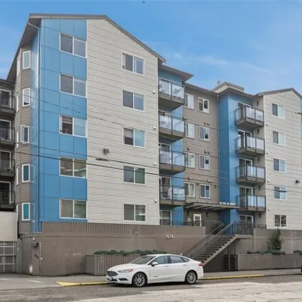 Buy this studio condo on The Parc on Summit in 1614 Summit Avenue, Seattle