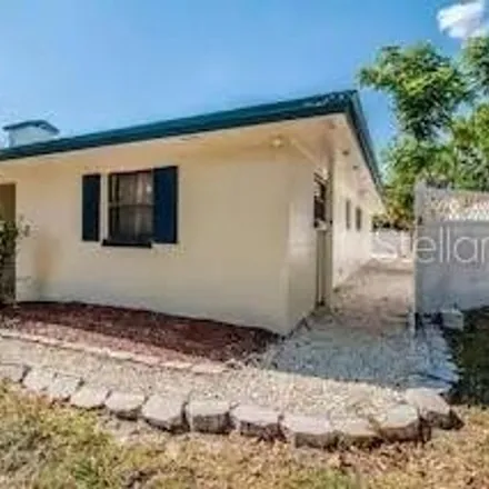 Rent this 1 bed apartment on 4775 Lenmore Street in Orlando, FL 32812