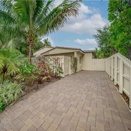 Image 2 - 1725 Northeast 16th Avenue, Fort Lauderdale, FL 33305, USA - House for rent