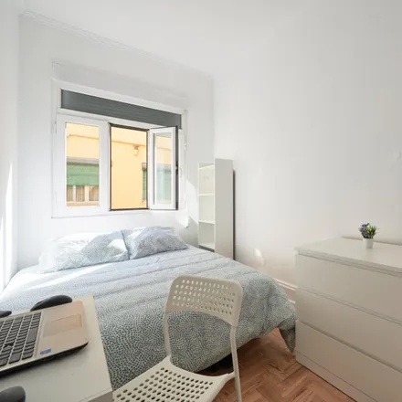 Rent this 16 bed room on Mercearia Lucinda in Rua Sampaio e Pina, 1070-051 Lisbon