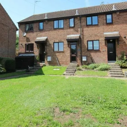 Rent this 2 bed townhouse on St Mary's VA CofE Lower School in High Street, Clophill