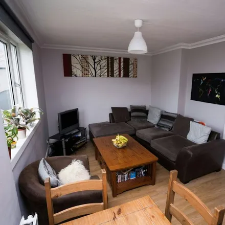 Rent this 4 bed apartment on Shakes 'n' Cakes in 149 Spital, Aberdeen City