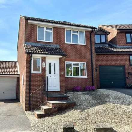 Rent this 3 bed house on Ayrshire Close in Stratford-sub-Castle, SP2 9PF