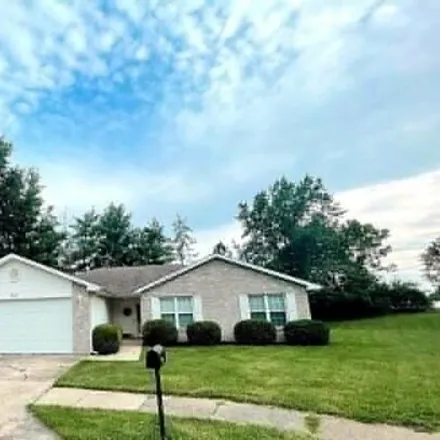 Rent this 3 bed house on 2115 East Nifong Boulevard in Columbia, MO 65201