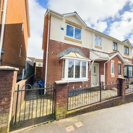 Buy this 3 bed duplex on Lloyds Terrace in Merthyr Tydfil, CF47 9HZ