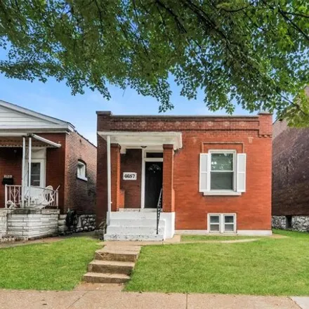 Buy this 2 bed house on 4681 Dahlia Avenue in St. Louis, MO 63116