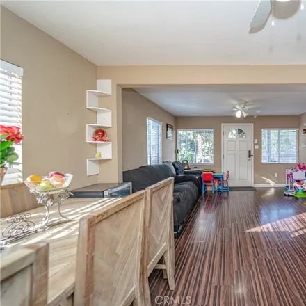 Image 9 - 906 East 105th Street, Los Angeles, CA 90002, USA - House for sale