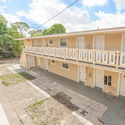 Image 2 - 580 Southwest 16th Avenue, Fort Lauderdale, FL 33312, USA - Apartment for rent