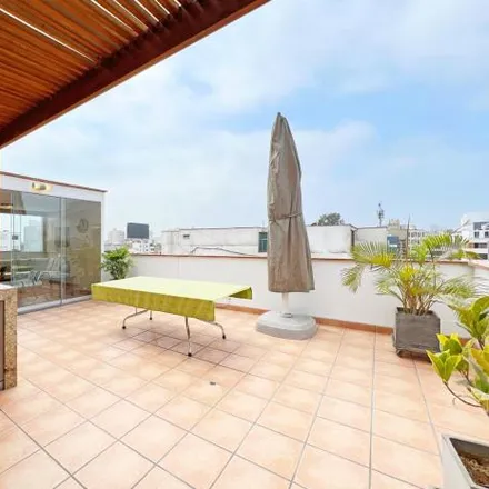 Buy this 5 bed apartment on Patapo in Santiago de Surco, Lima Metropolitan Area 51132