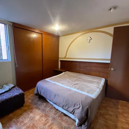 Buy this 3 bed house on Calle Domingo de Ramos in 52990 Atizapán de Zaragoza, MEX