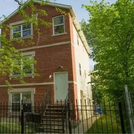 Rent this 3 bed house on 3324-3326 West Walnut Street in Chicago, IL 60624