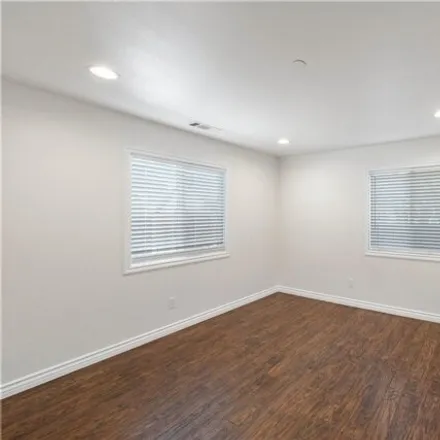 Image 7 - 8731 Darby Avenue, Los Angeles, CA 91325, USA - Apartment for rent