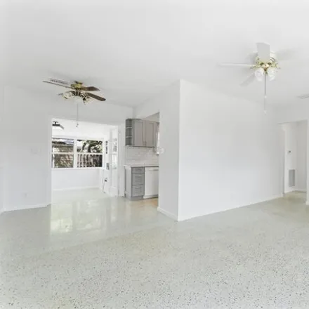 Image 8 - 331 Winters Street, West Palm Beach, FL 33405, USA - House for rent