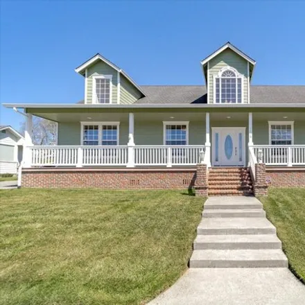 Buy this 5 bed house on 1675 Camellia Drive in McKinleyville, CA 95519