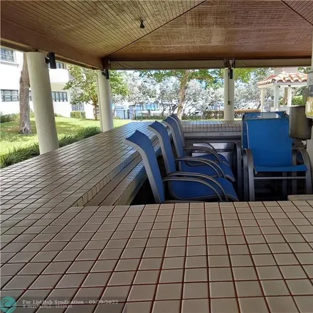 Image 4 - 3200 North Port Royale Drive, Fort Lauderdale, FL 33308, USA - Condo for sale