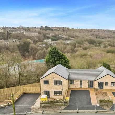 Buy this 3 bed townhouse on Upper Brow Road in Milnsbridge, HD1 4UP