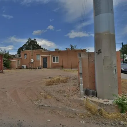 Image 9 - 2629 Garfield Avenue Southeast, Albuquerque, NM 87106, USA - House for sale