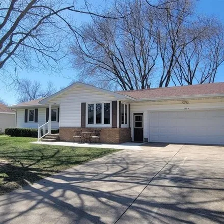 Buy this 2 bed house on 1206 Southfield Drive in Jefferson, IA 50129