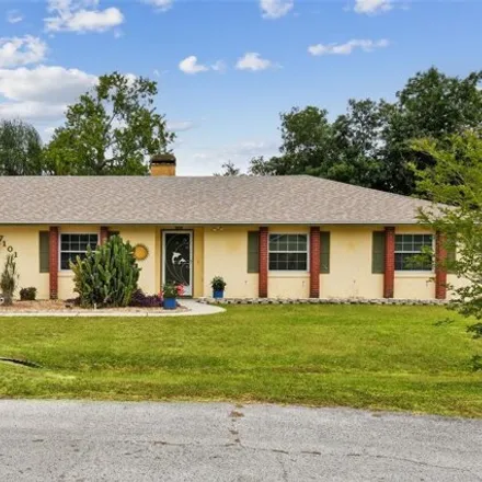 Buy this 3 bed house on 7101 Scenic Place in Polk County, FL 33810