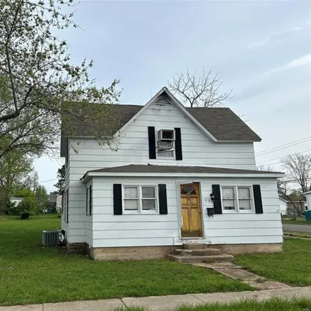 Buy this 4 bed house on 519 North Olive Street in Sullivan, MO 63080