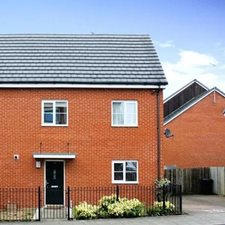 Buy this 4 bed house on 31 Havergate Way in Reading, RG2 0FX
