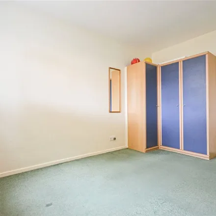 Image 1 - 36 Lingholme Close, Cambridge, CB4 3HW, United Kingdom - Apartment for rent