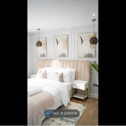 Image 2 - 1 Oakleigh Close, London, N20 0RT, United Kingdom - Apartment for rent