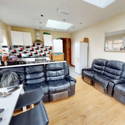Buy this 7 bed townhouse on 150 Bournbrook Road in Selly Oak, B29 7DD