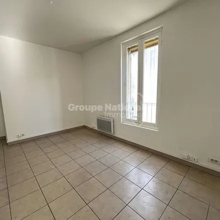 Image 4 - 66 Route de la Crau, 13200 Arles, France - Apartment for rent