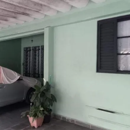 Buy this 2 bed house on Rua José Coppini in Centro, São Bernardo do Campo - SP