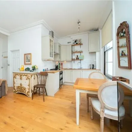 Rent this 1 bed room on 25 Cremorne Road in Lot's Village, London