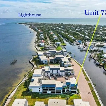 Buy this 2 bed condo on 746 Sextant Drive in Sanibel, Lee County