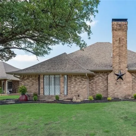 Buy this 4 bed house on 3343 Cross Bend Road in Plano, TX 75023