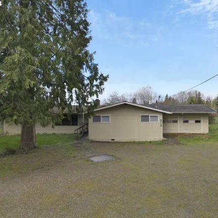 Buy this 4 bed townhouse on 5039 Southeast Chase Road in Gresham, OR 97080