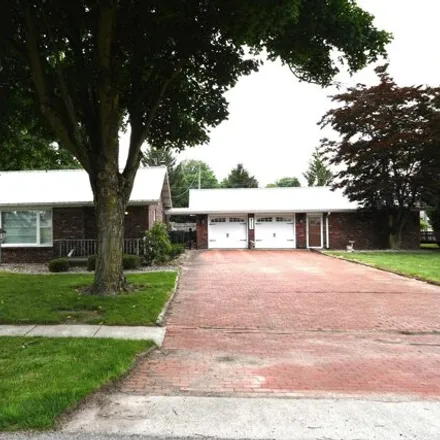 Image 3 - 67779 Division Street, New Paris, Elkhart County, IN 46553, USA - House for sale