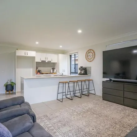 Image 4 - Garven Street, Cliftleigh NSW 2321, Australia - Apartment for rent