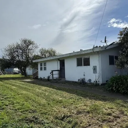 Image 1 - 3080 19th Street, Myrtletown, Humboldt County, CA 95501, USA - House for sale