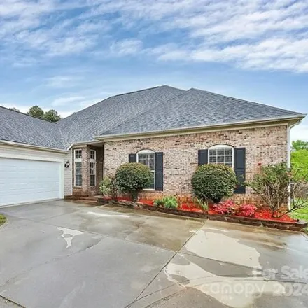 Buy this 3 bed house on 2838 Oakglade Court in Matthews, NC 28105